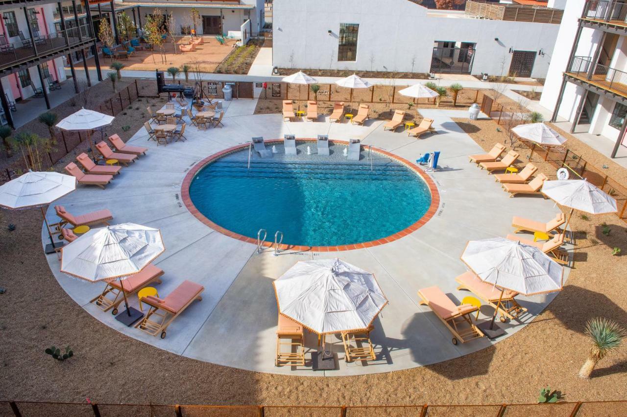 Texican Court, By Valencia Hotel Collection Irving Exterior foto